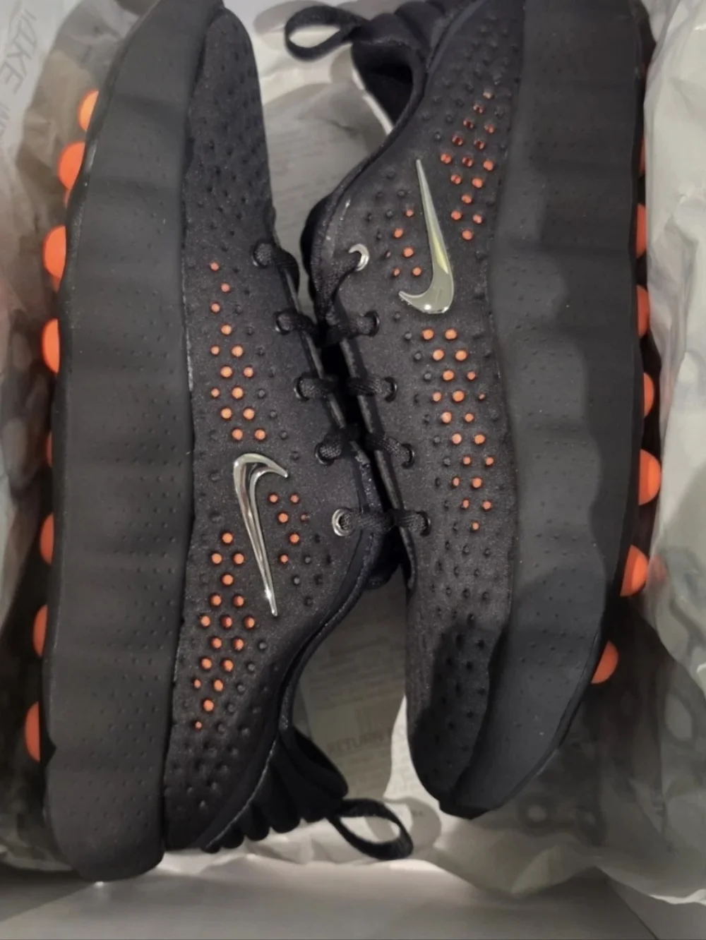 ***FIT SNUG*** Men's Size 8 Nike Mind 002 Black Chrome Hyper Crimson Sneakers
